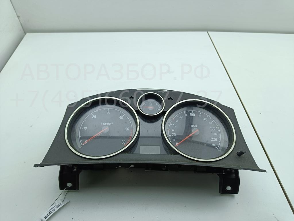 Панель приборов