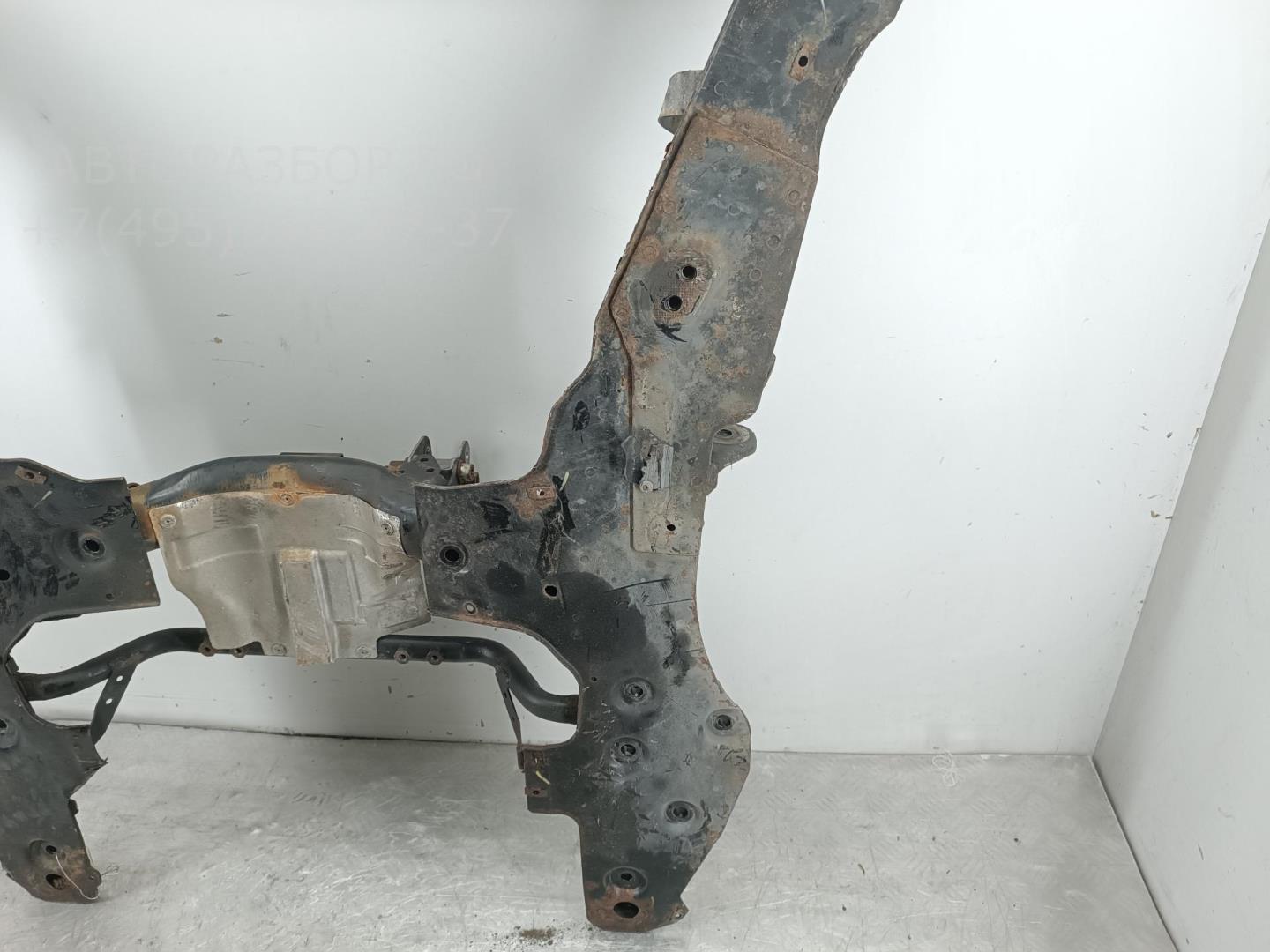 Балка подмоторная