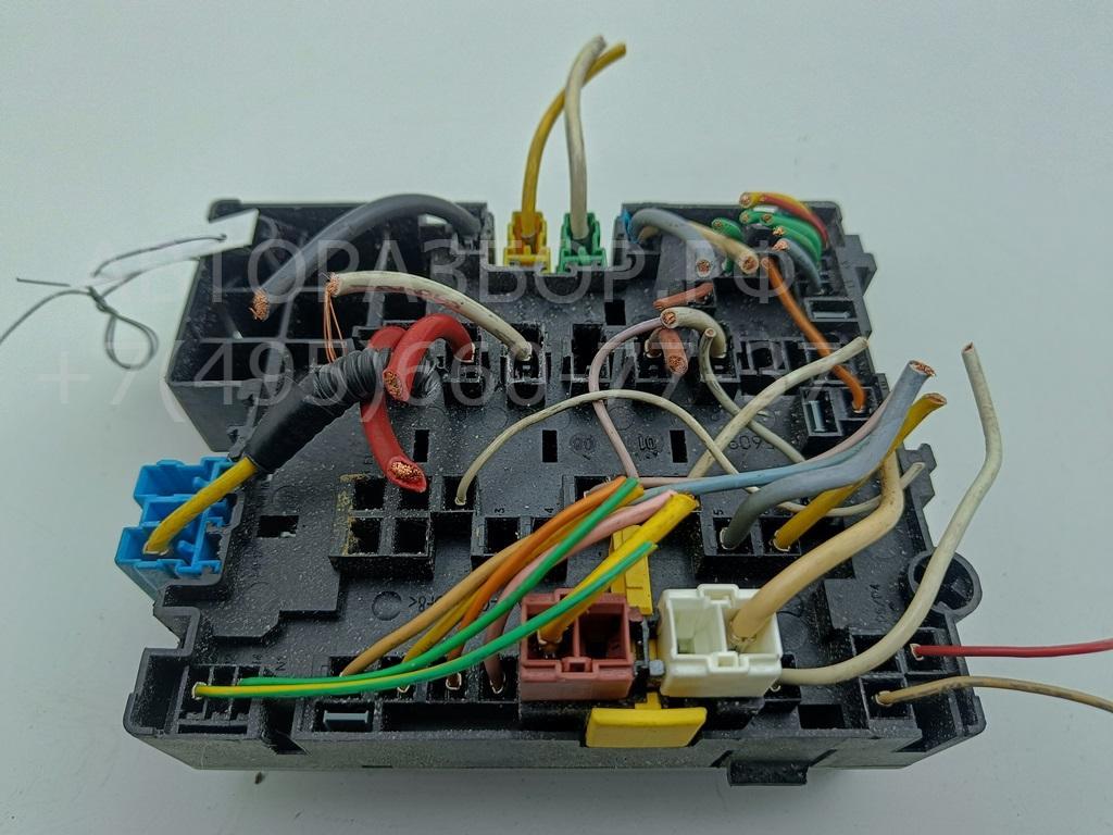 Блок предохранителей