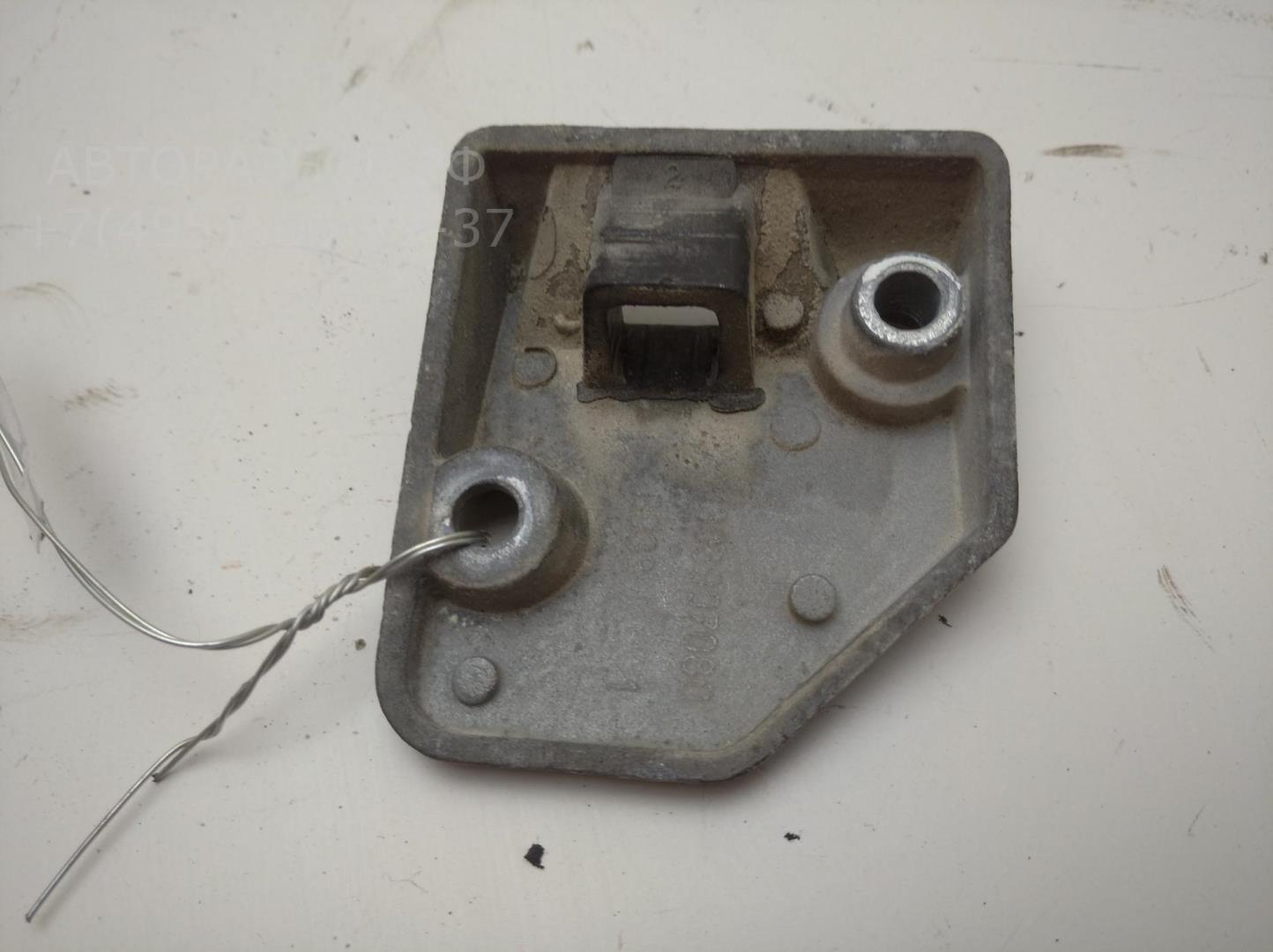 Ответная часть замка двери