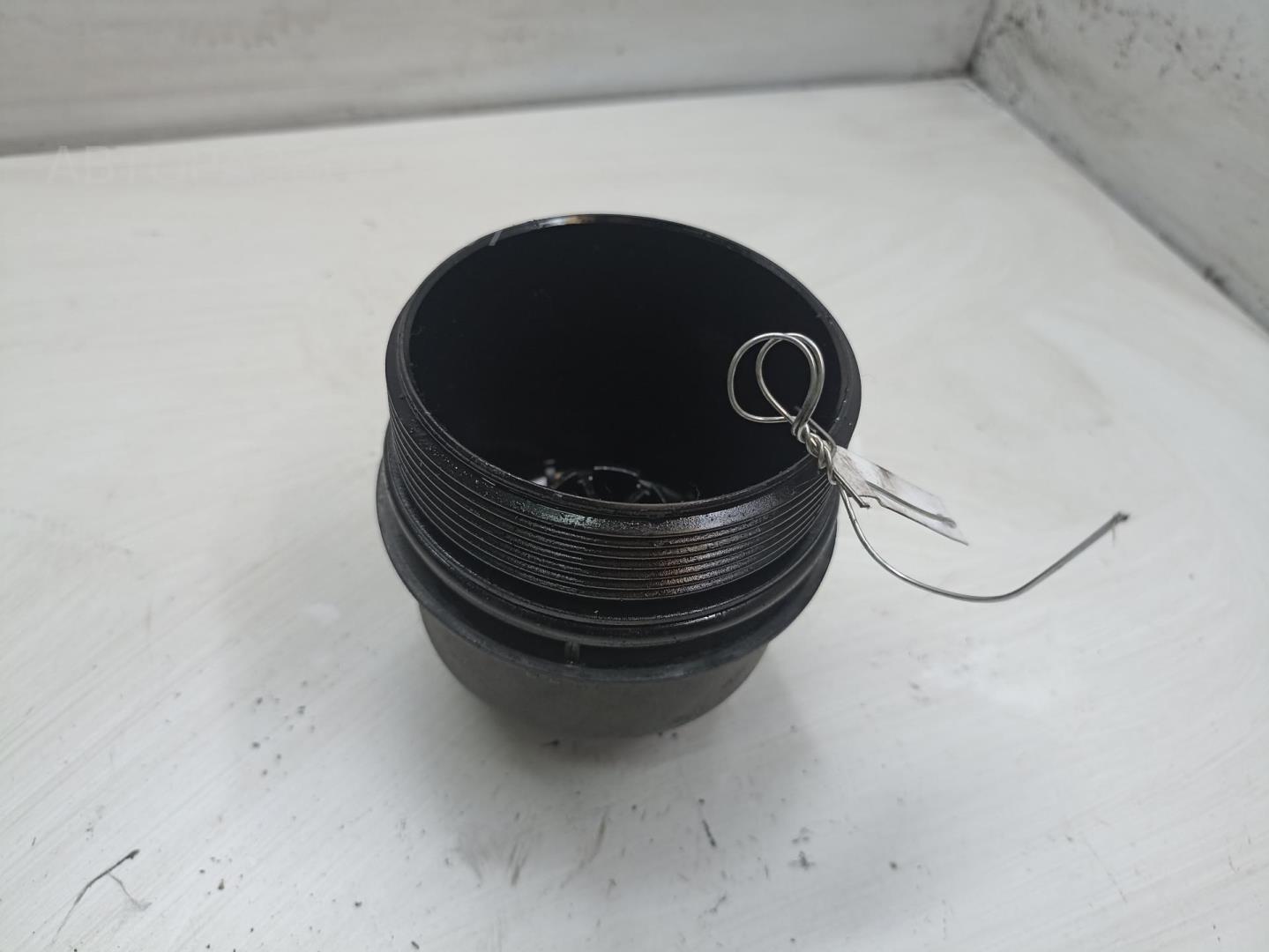 Крышка масляного фильтра