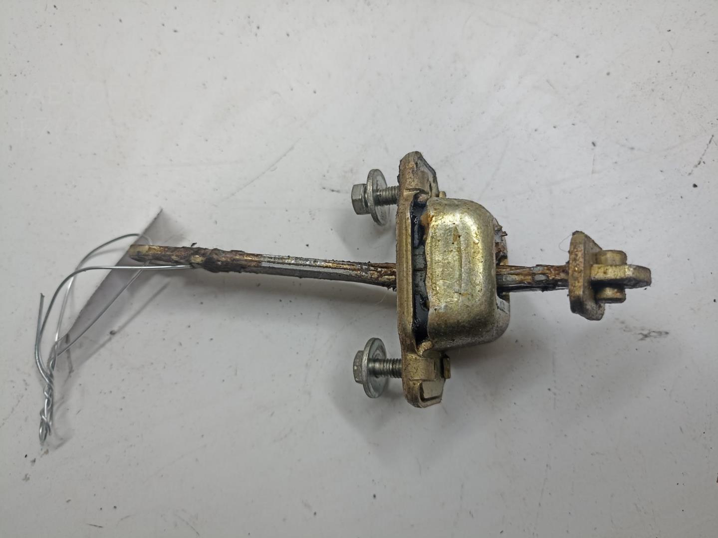 Ограничитель двери