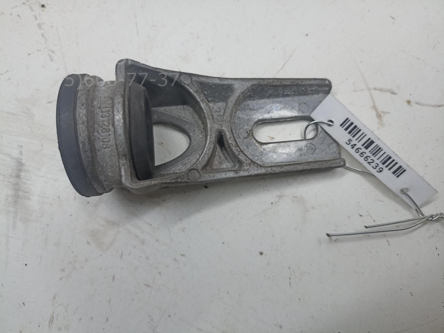 Кронштейн радиатора