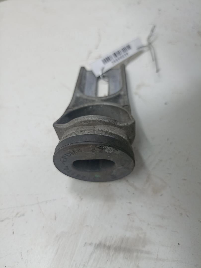 Кронштейн радиатора