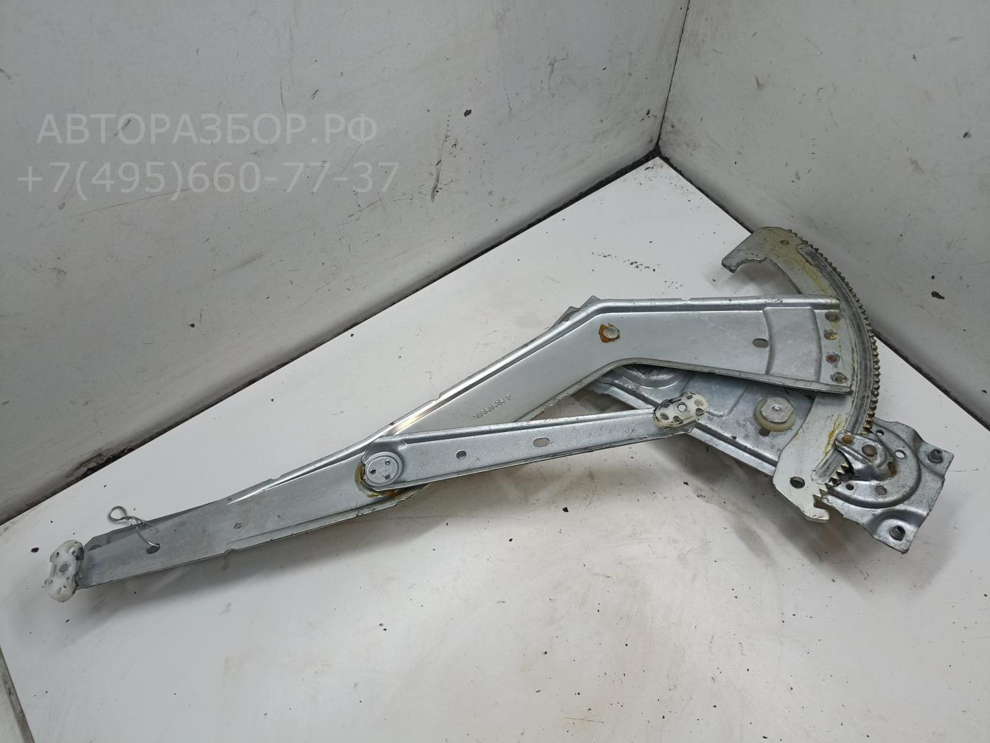 Стеклоподъемник механ. передний правый