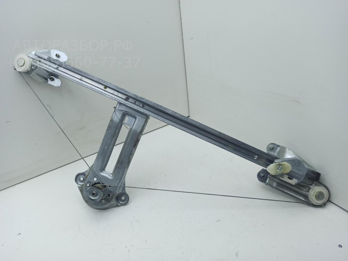 Стеклоподъемник механ. задний левый