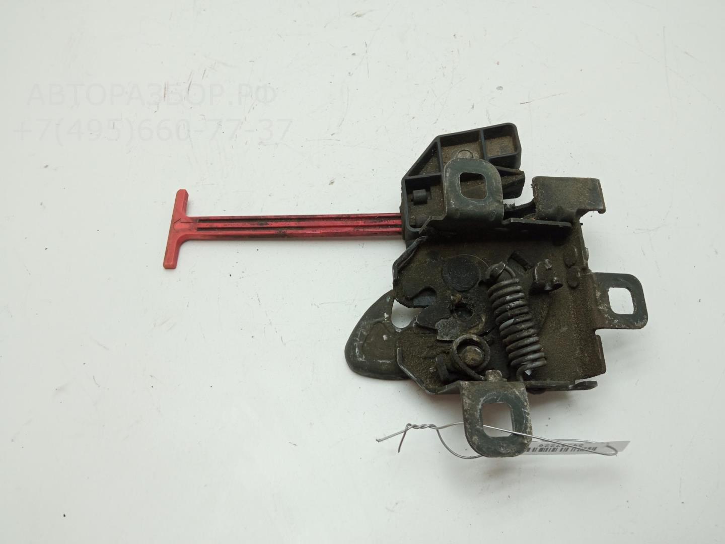 Замок капота