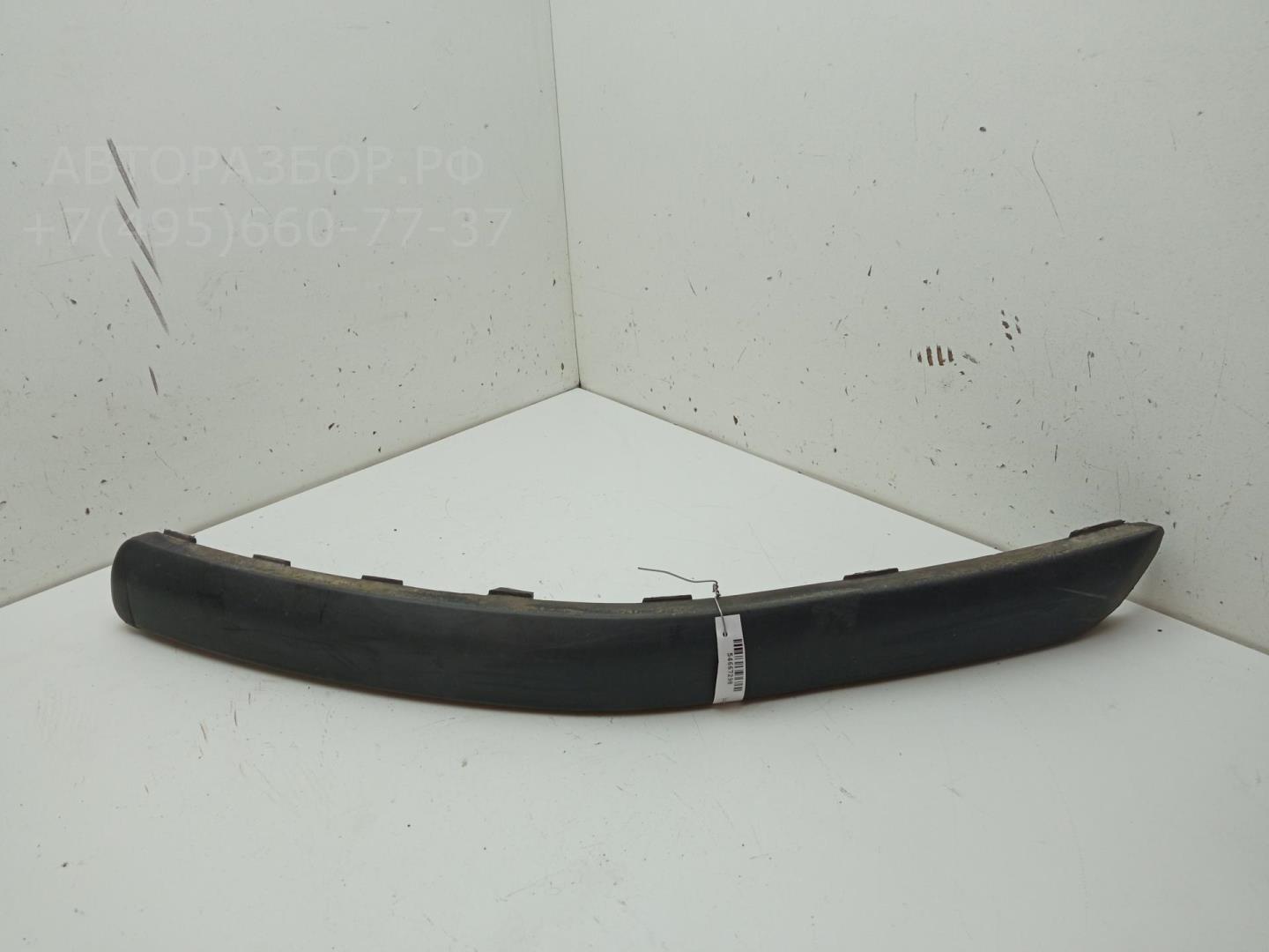 Молдинг переднего бампера левый