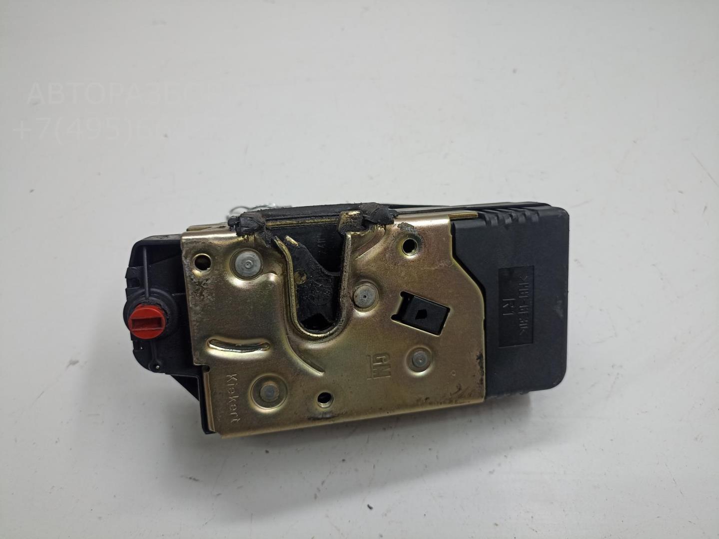 Замок двери задней правой