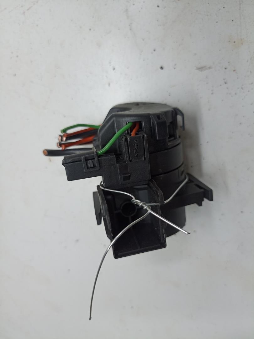 Контактная группа замка зажигания