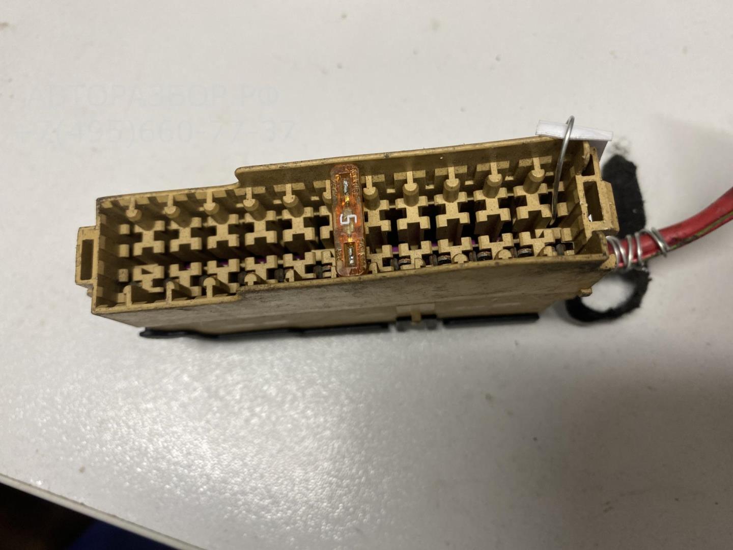 Блок предохранителей