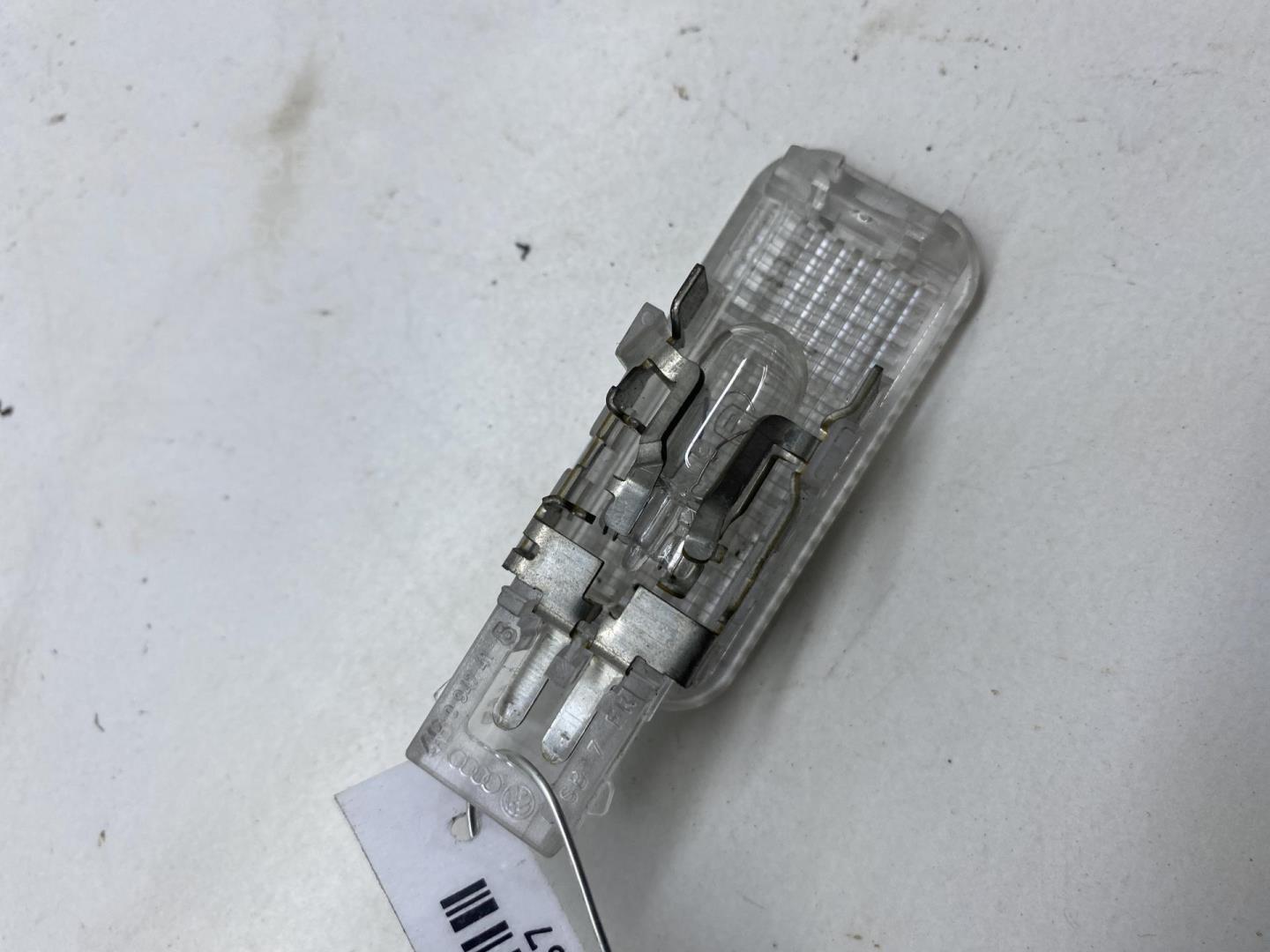 Плафон салонный