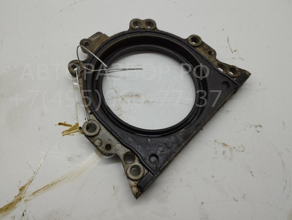 Крышка двигателя