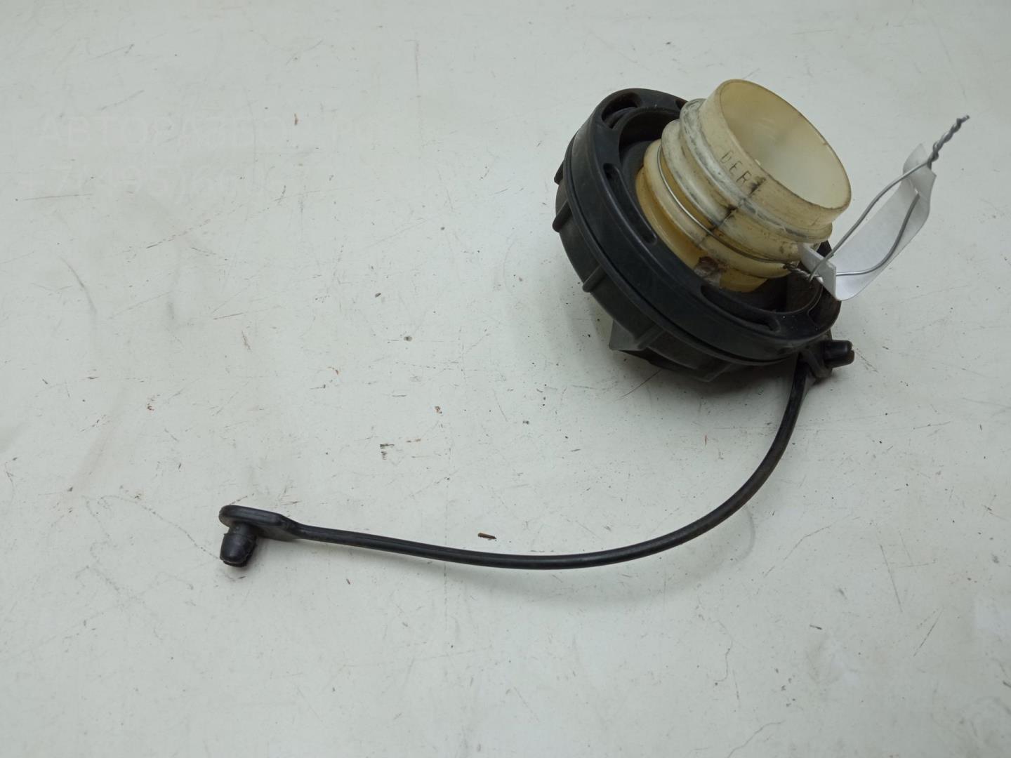 Крышка топливного бака