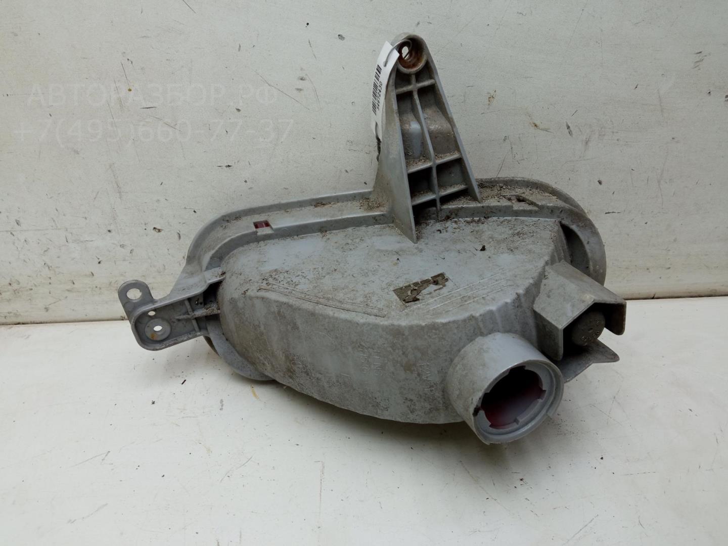 Фонарь задний в бампер левый