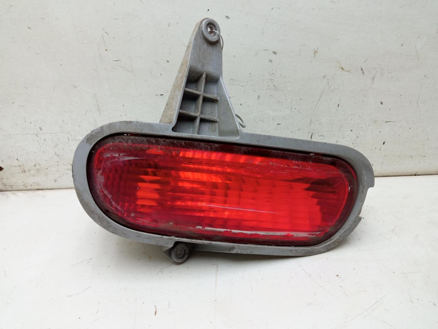 Фонарь задний в бампер левый