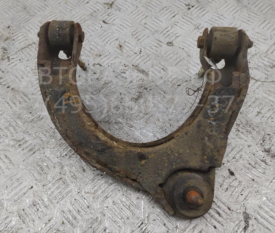 Рычаг передний правый