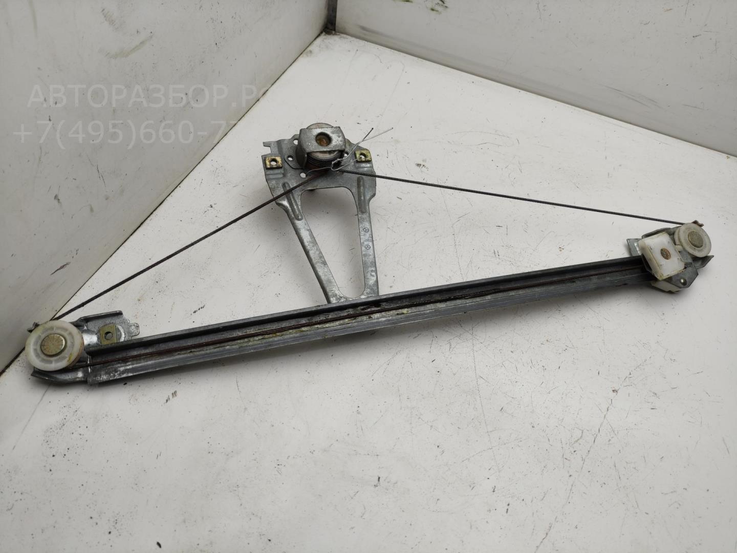 Стеклоподъемник механ. задний правый