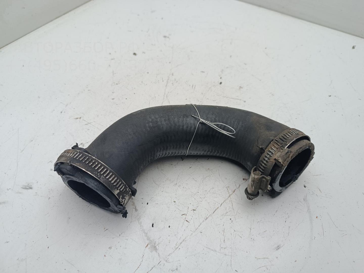 Патрубок интеркулера