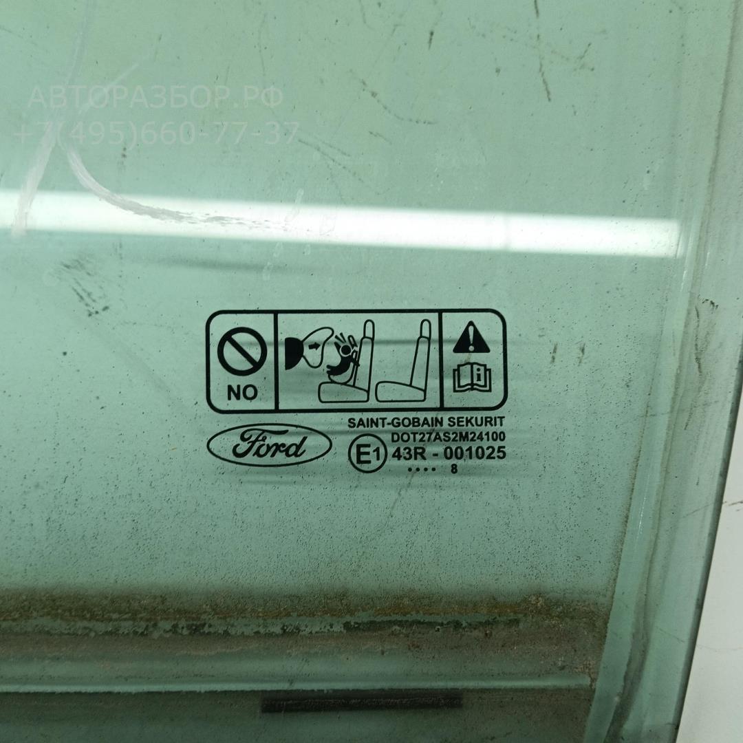 Стекло двери передней левой