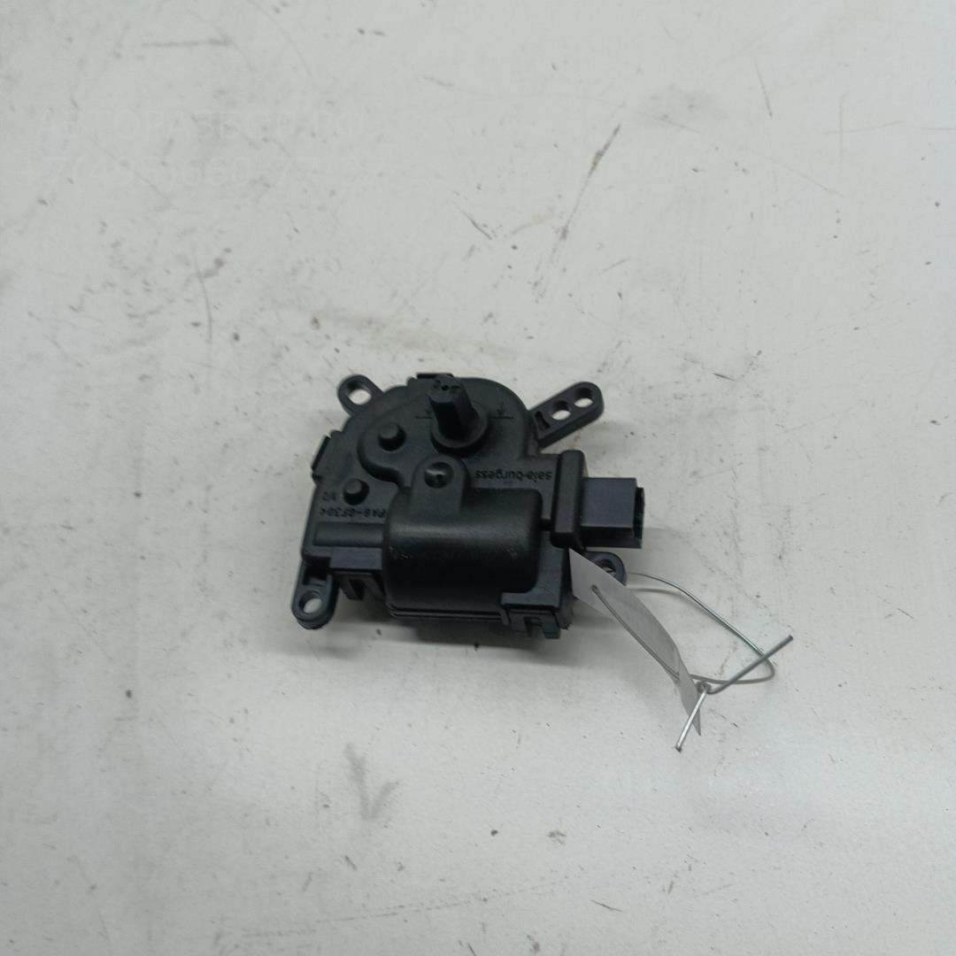 Моторчик заслонки печки