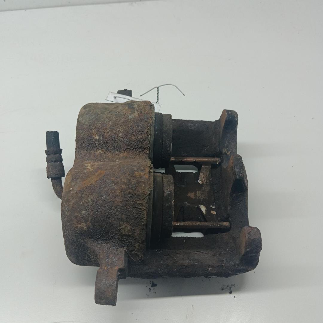 Суппорт передний правый