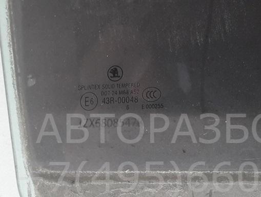 Стекло двери задней правой