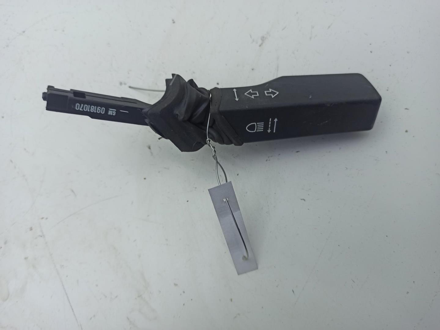 Переключатель поворотов подрулевой