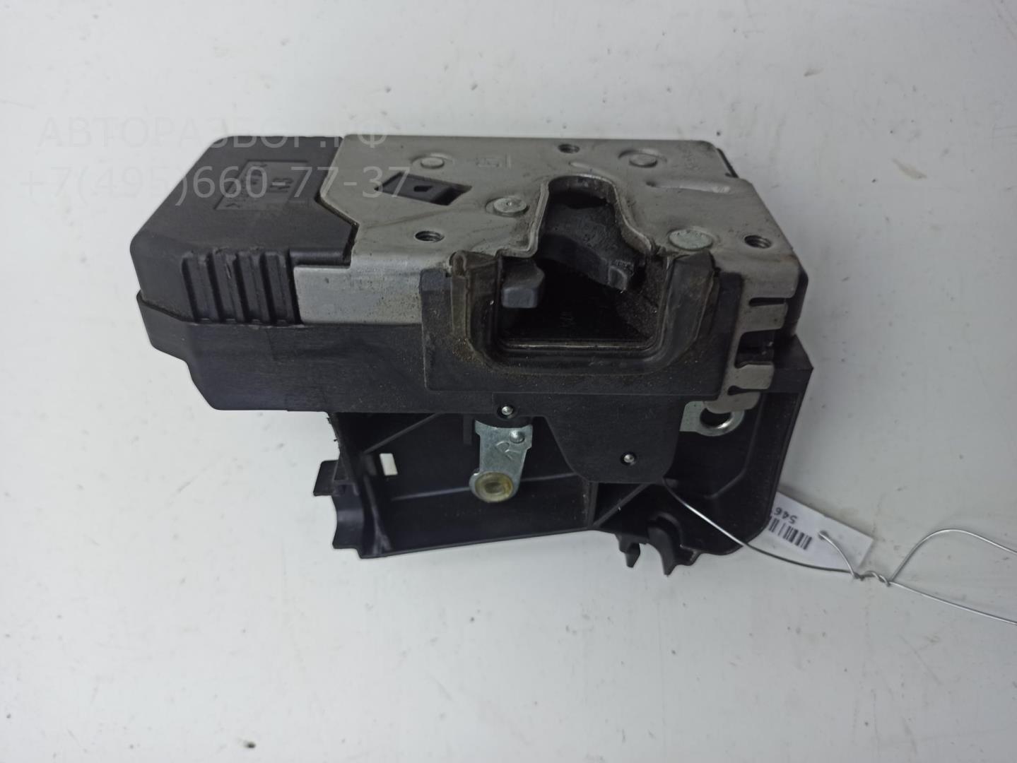 Замок двери передней правой