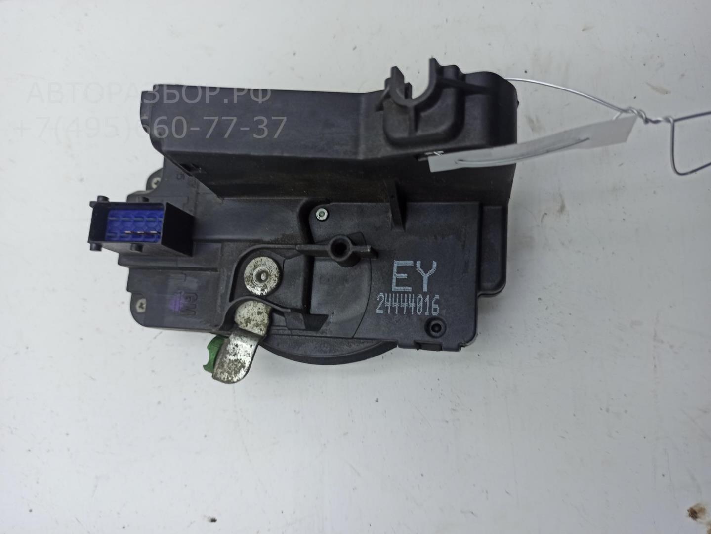 Замок двери передней правой