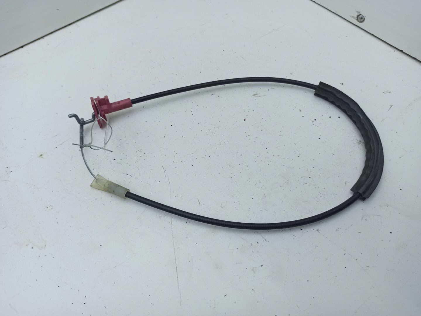 Трос открывания двери