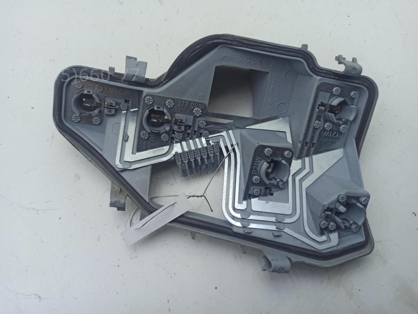 Плата заднего фонаря правого