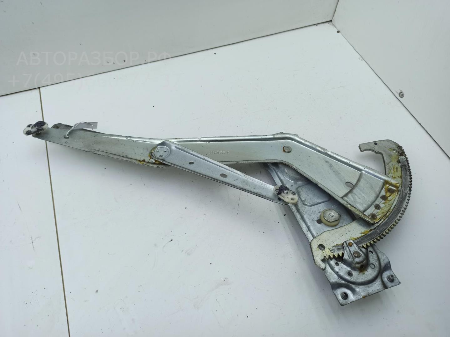 Стеклоподъемник механ. передний правый