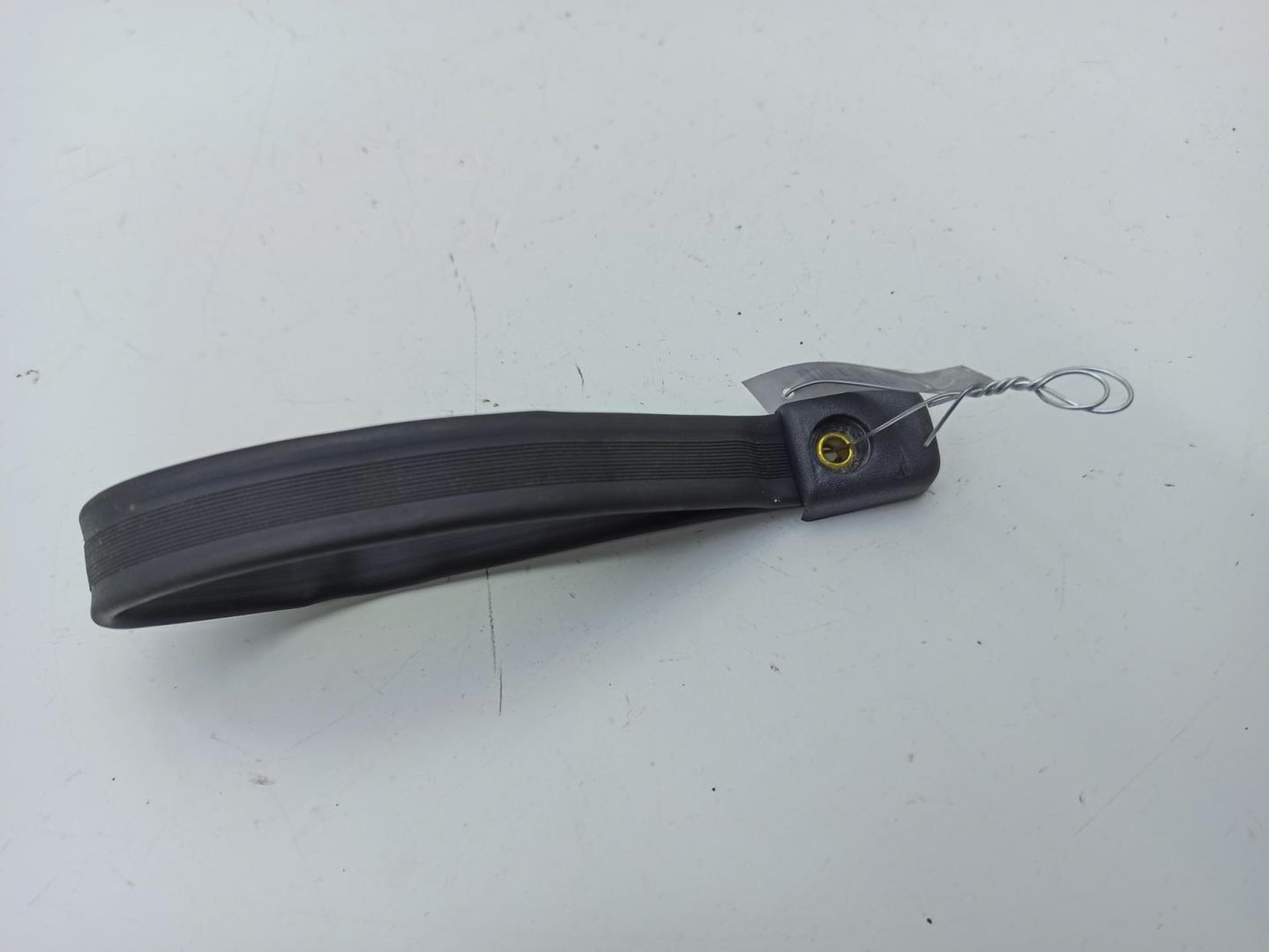 Ручка двери багажника наружная