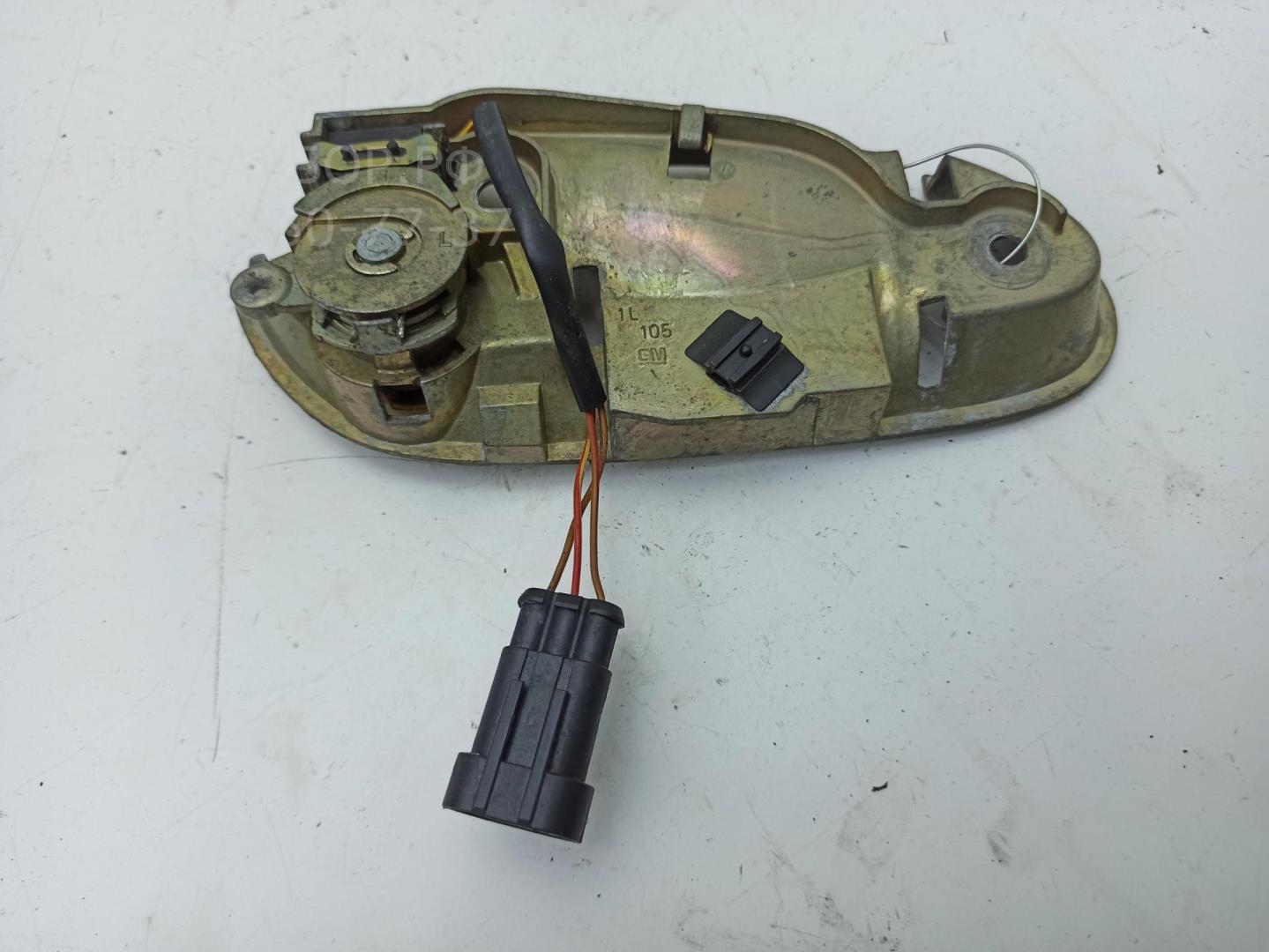 Вставка замка двери