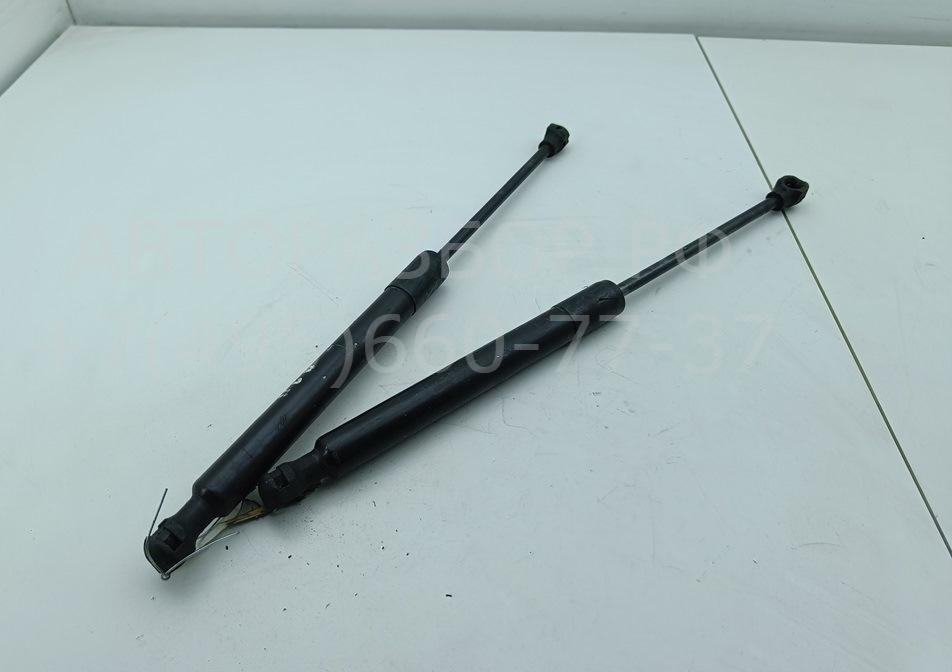 Амортизатор капота