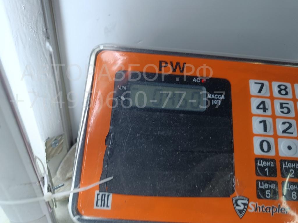 Петля двери