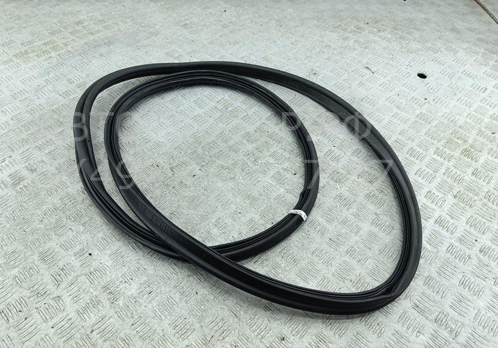 Уплотнитель багажника