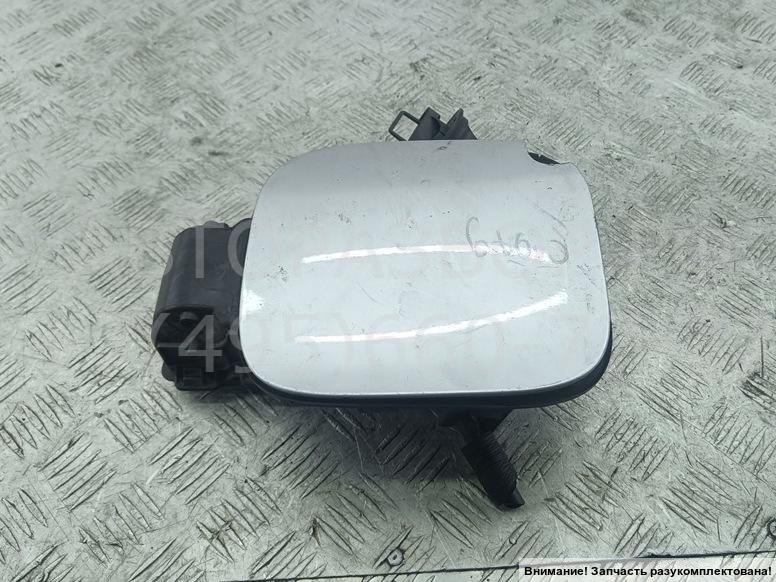 Лючок бензобака