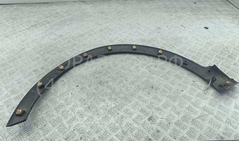 Накладка переднего крыла правого