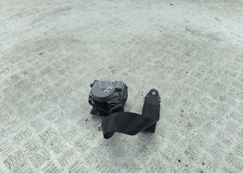 Ремень безопасности