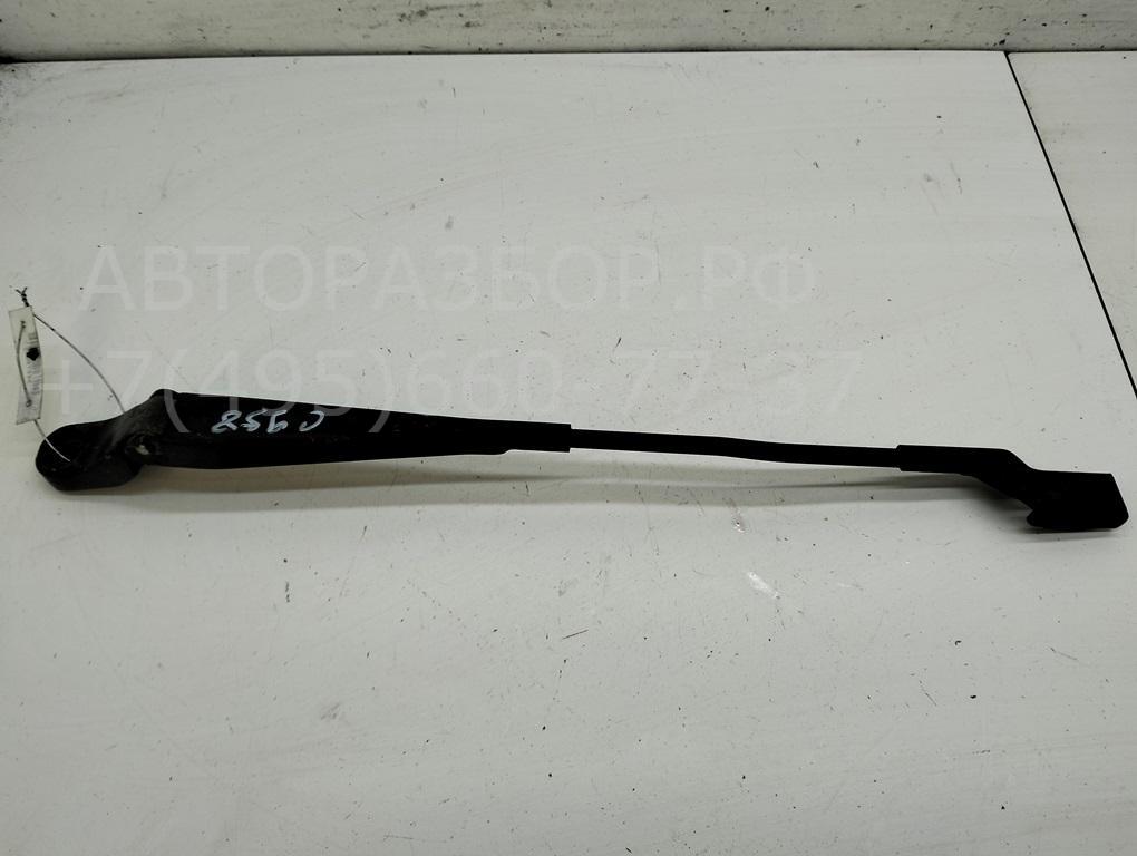 Поводок стеклоочистителя передний левый