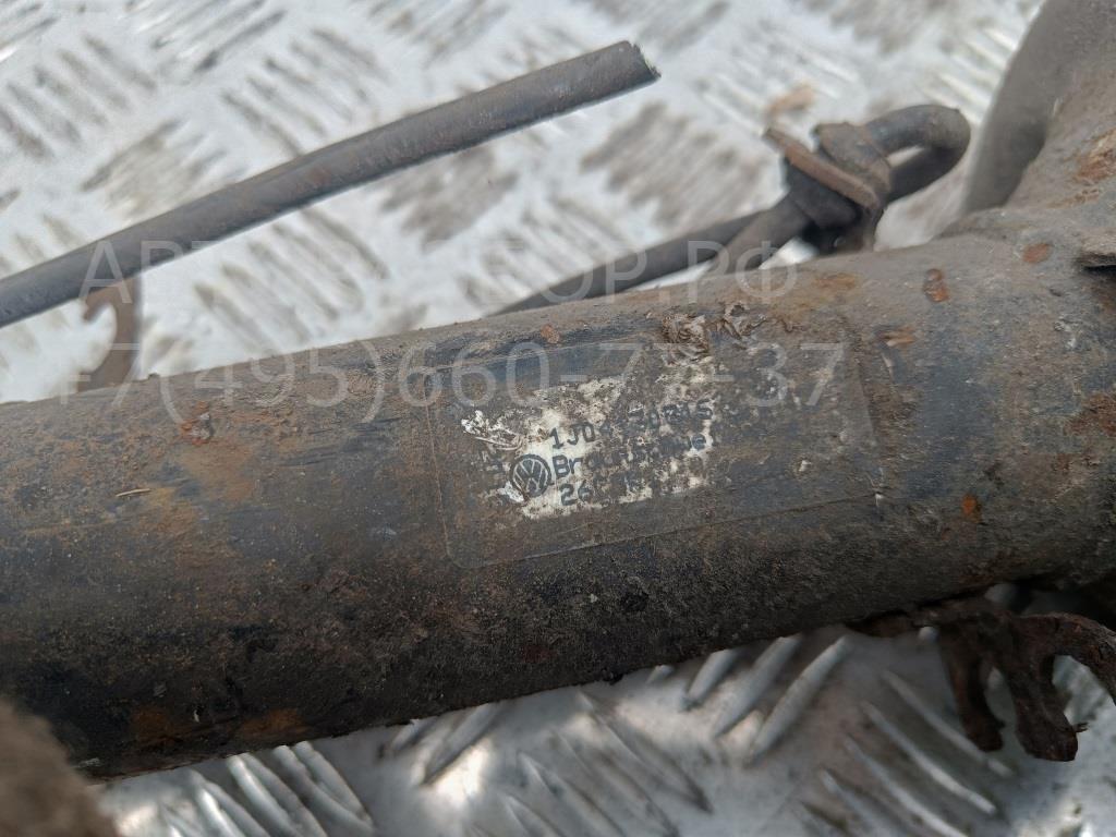 Амортизатор передний правый