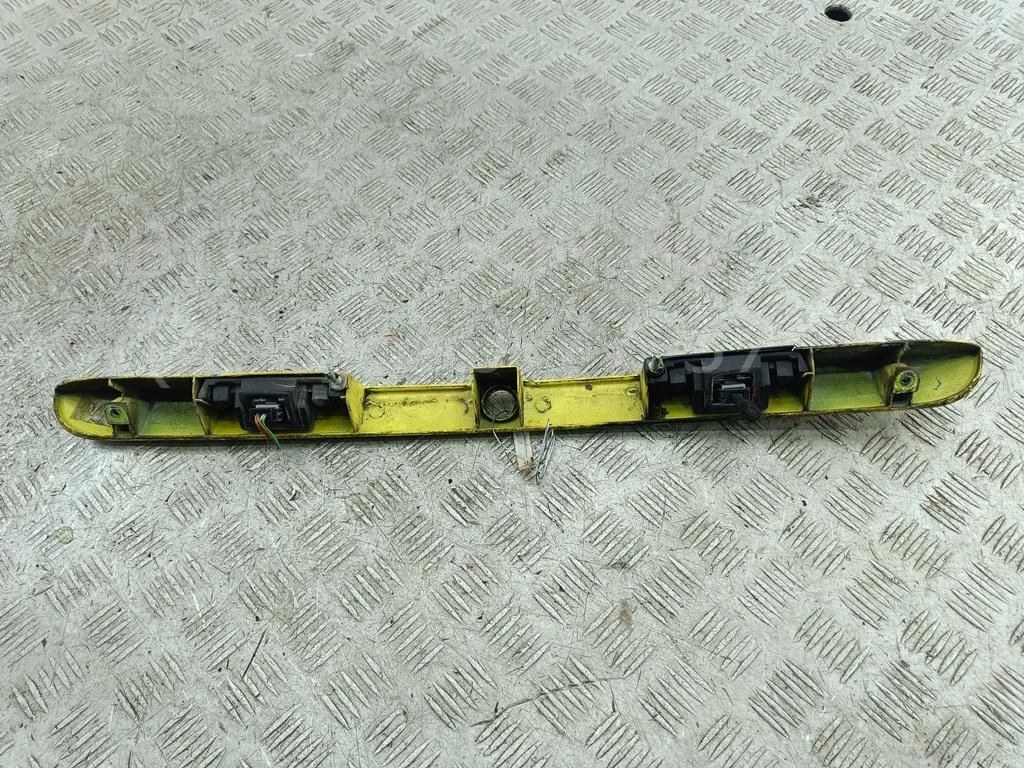 Накладка крышки багажника