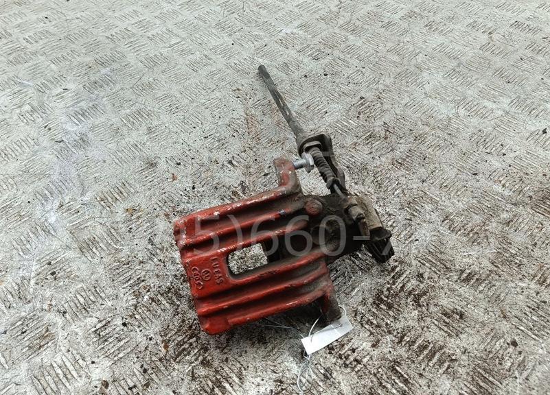 Суппорт задний левый