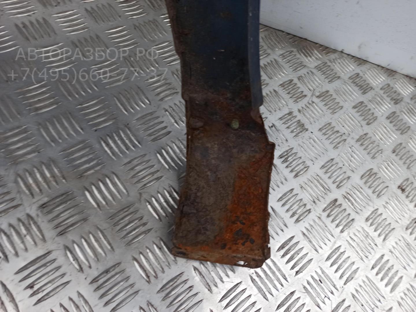 Крыло переднее правое