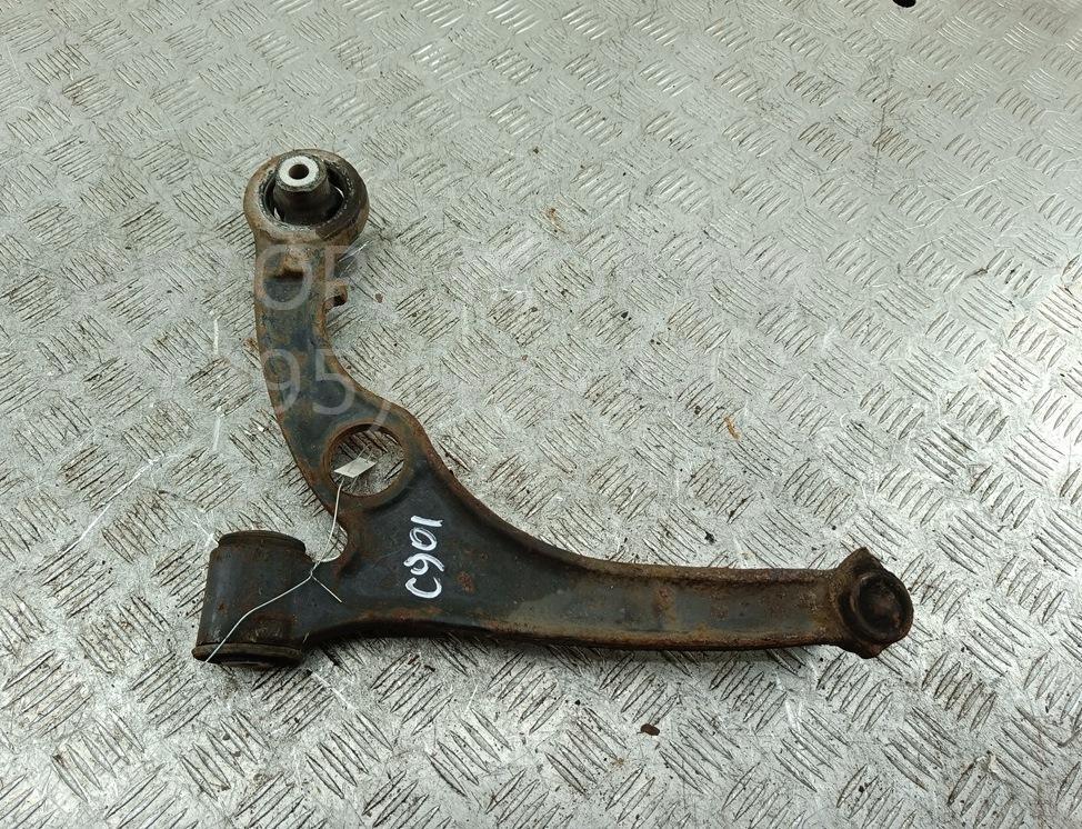 Рычаг передний правый