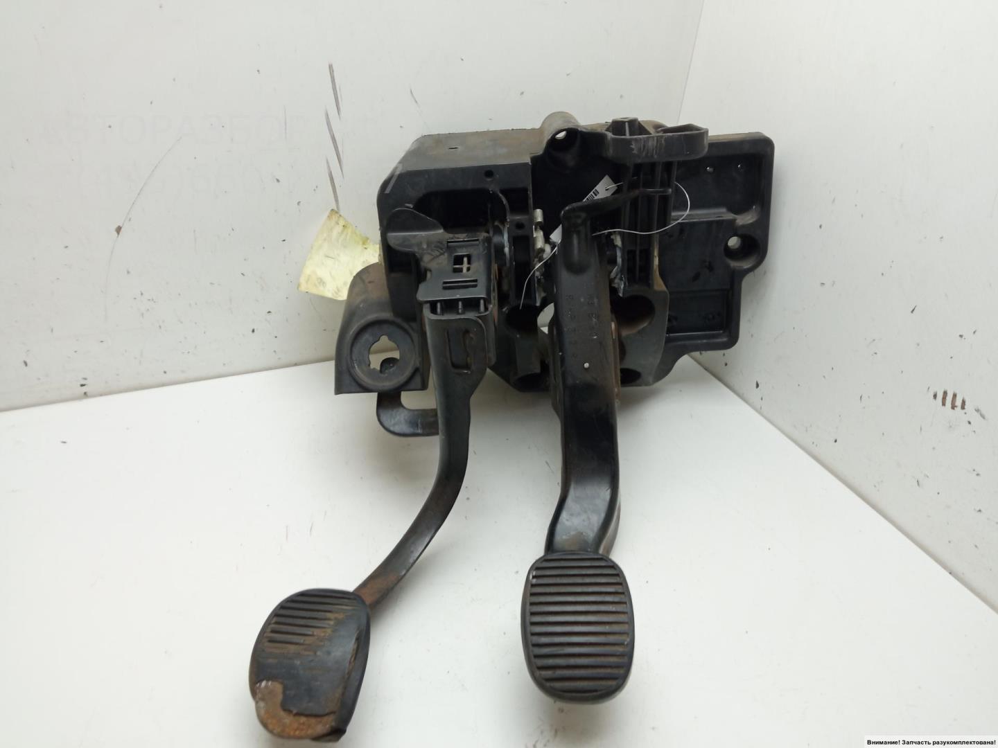 Блок педалей