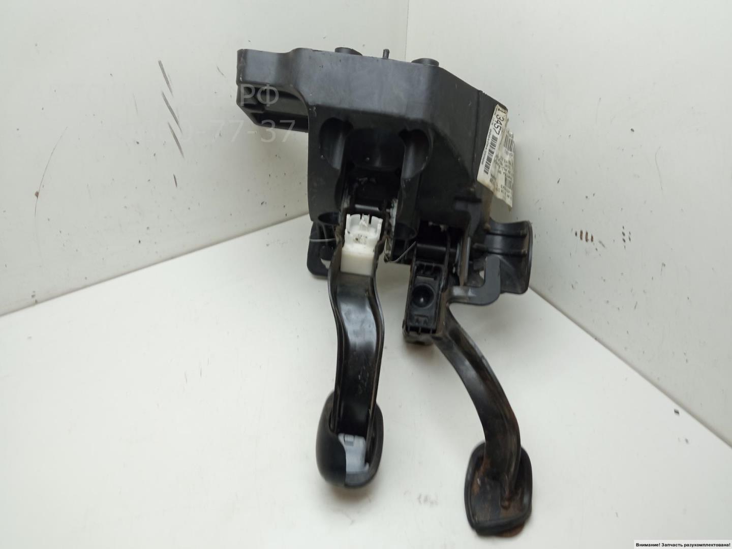 Блок педалей