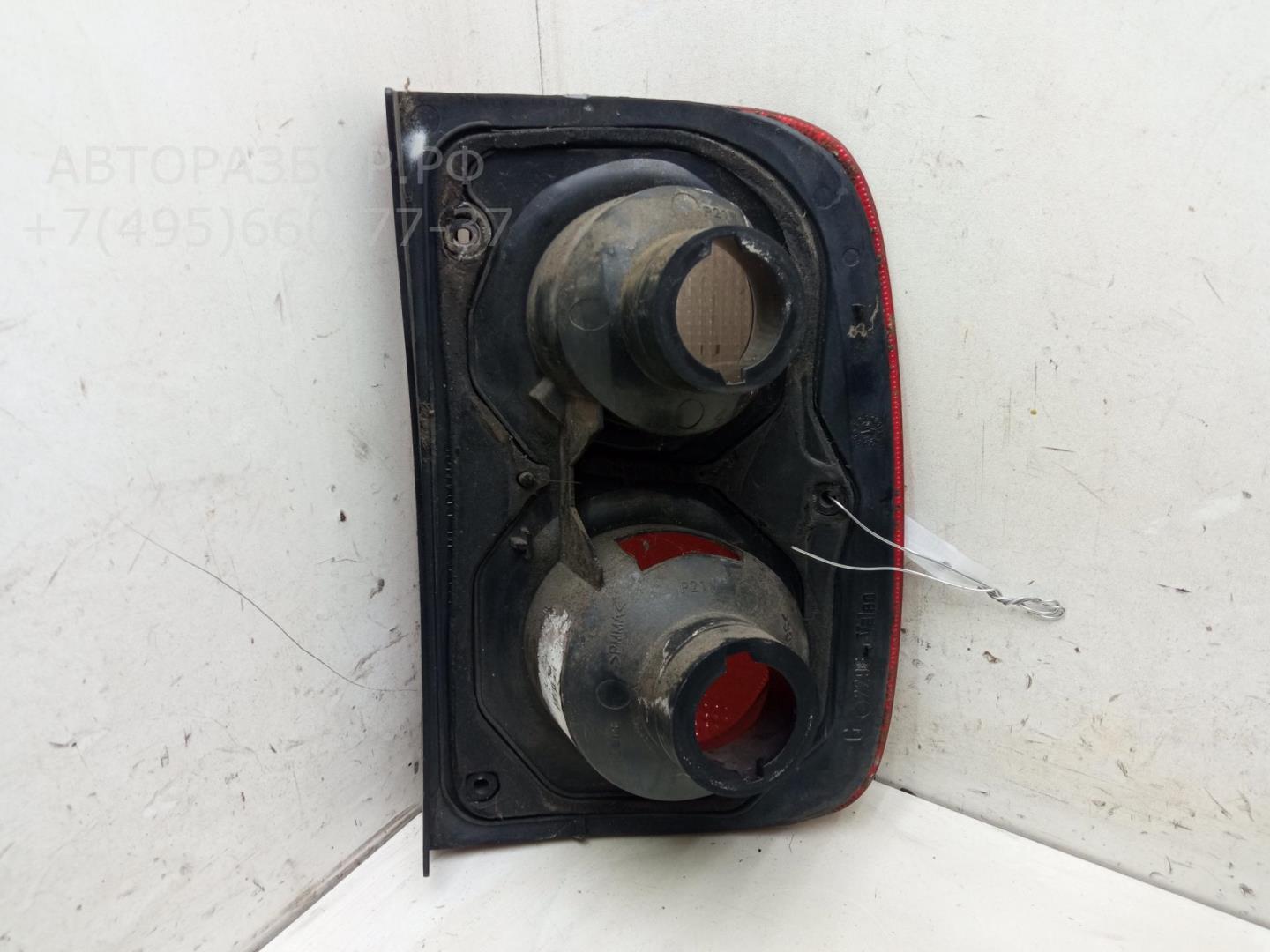 Фонарь задний левый